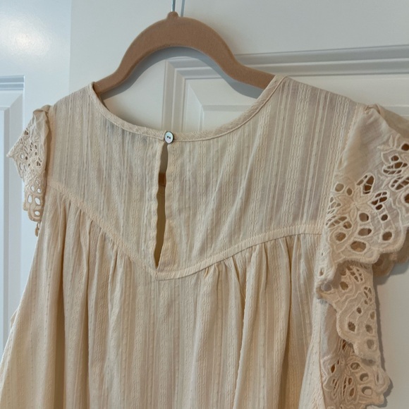 Doe & Rae Ruffle Blouse - Picture 5 of 9